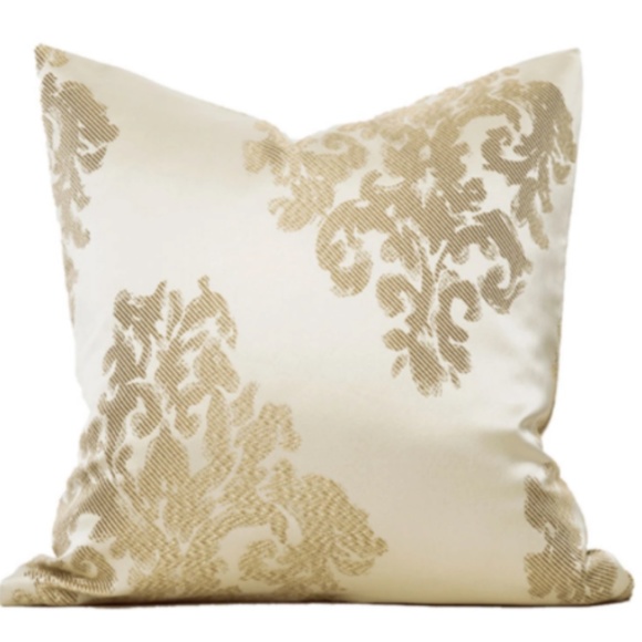 Hello Gorgeous Pillow Cover - Picture 1 of 2